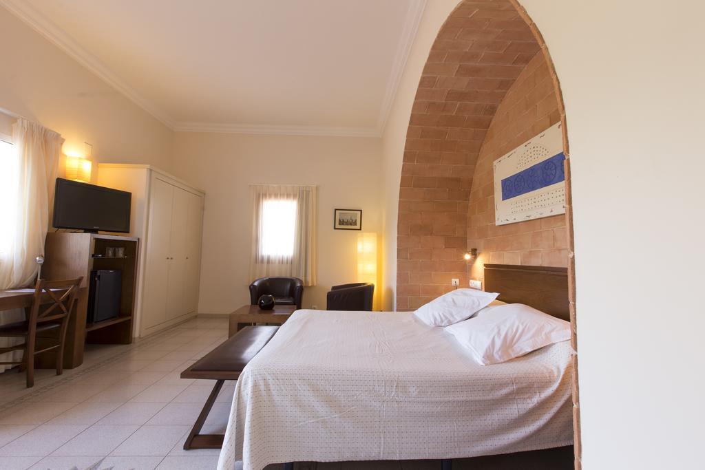 Hotel Cal Naudi Les Cases d'Alcanar Exteriör bild